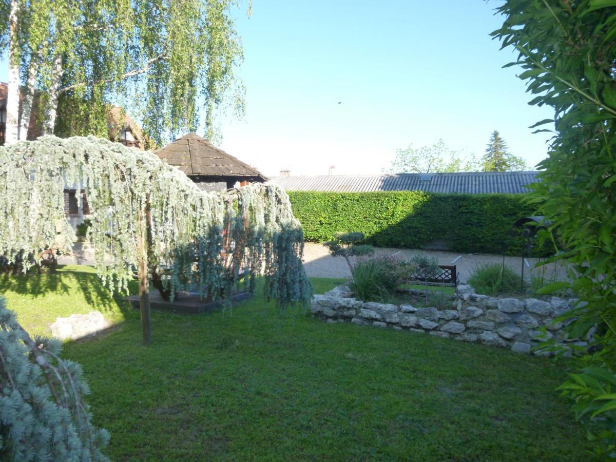 Hotel De La Bonnheure Bracieux Exterior foto